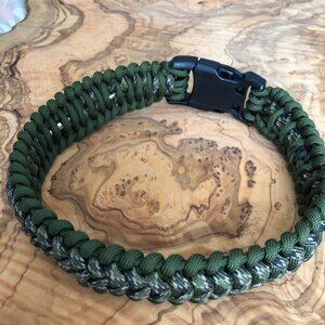 Dog Collar ~ 18.5" OD Green and Camo Paracord ~ M, L Dogs Handmade in USA ~ New